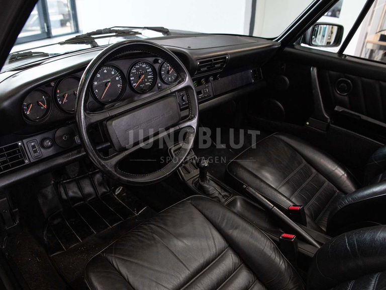 Porsche 964 Carrera 4