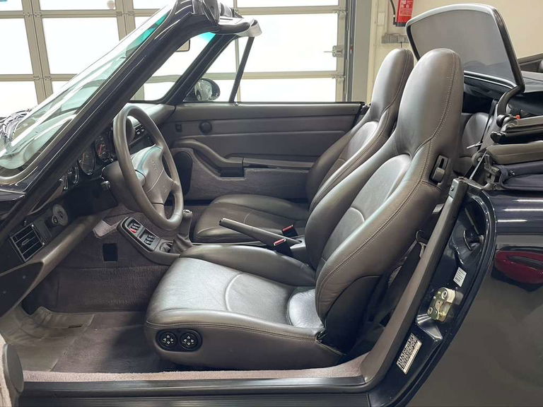 Porsche 993 Carrera 4