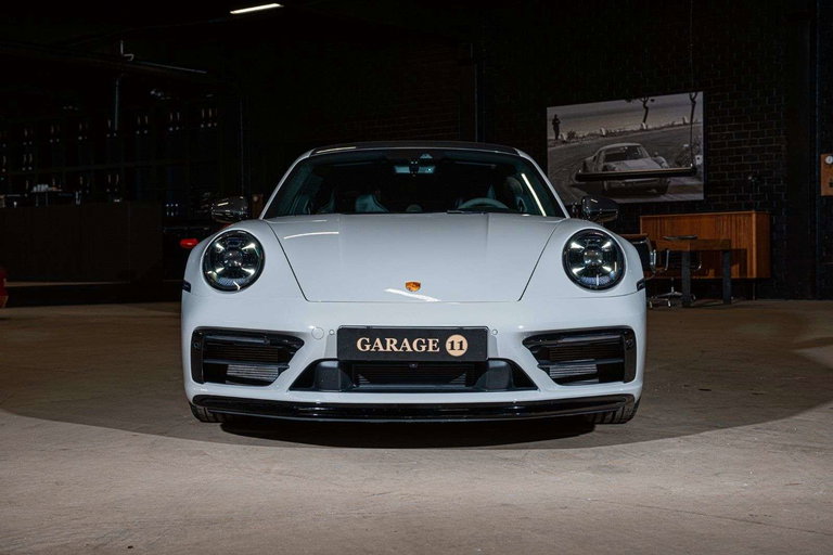 Porsche 992 Carrera GTS