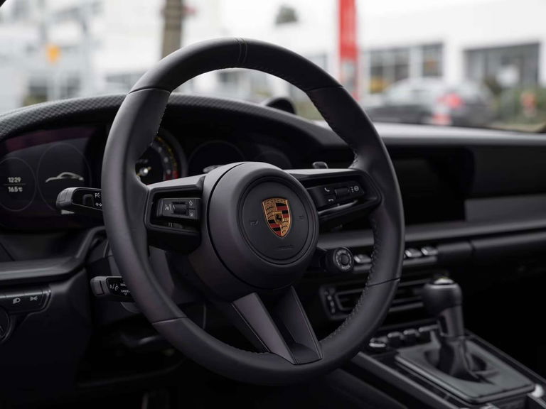 Porsche 992 GT3 Touring