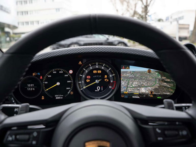 Porsche 992 GT3 Touring