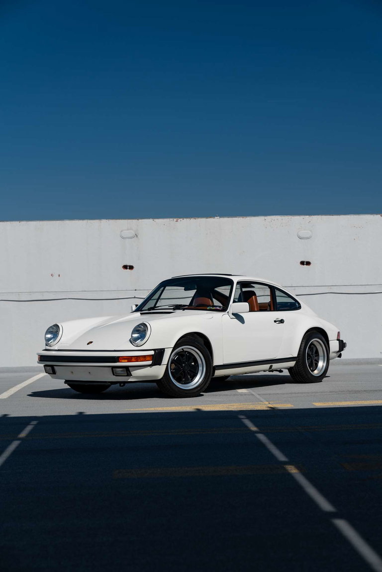 Porsche 911 Carrera 3.2 (US)