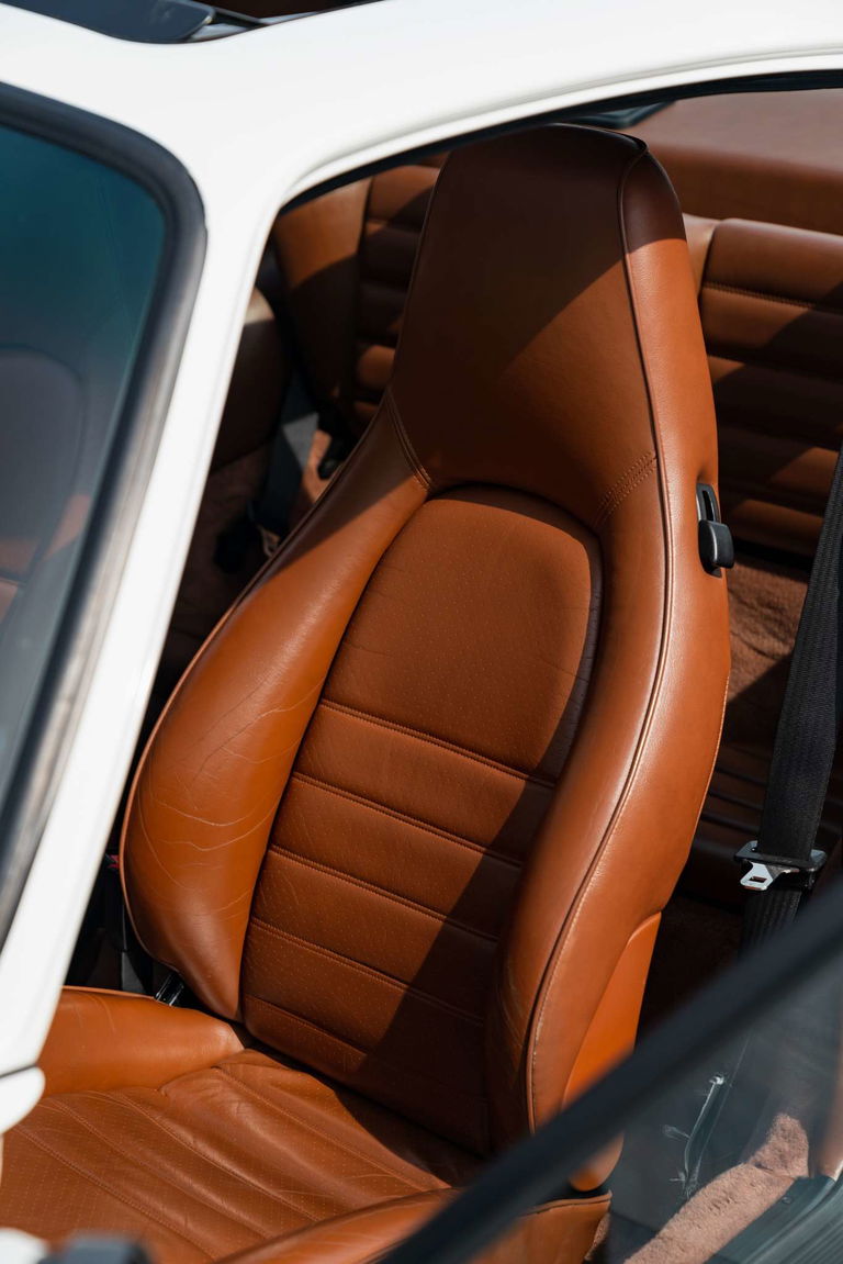 Porsche 911 Carrera 3.2 (US)