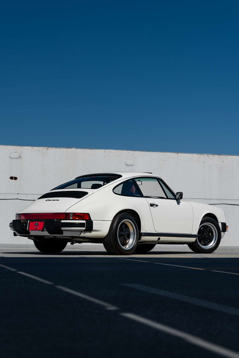 Porsche 911 Carrera 3.2 (US)