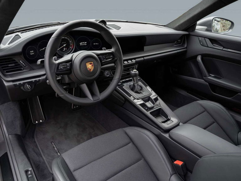 Porsche 992 GT3 Touring