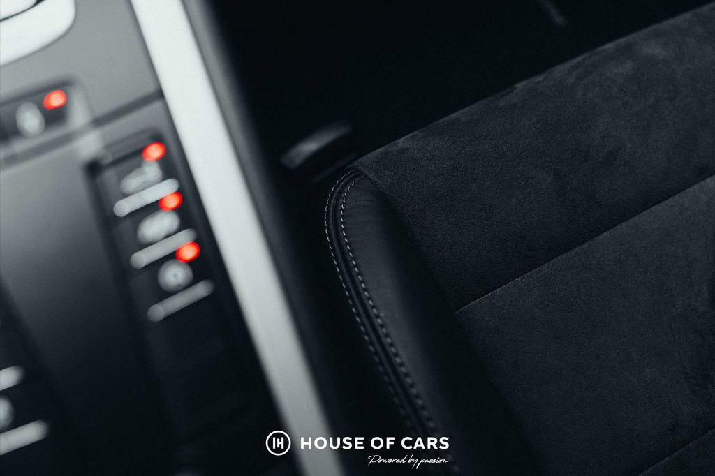 Porsche 991 Carrera GTS