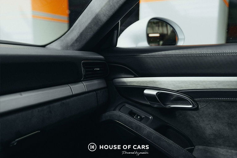 Porsche 991 Carrera GTS