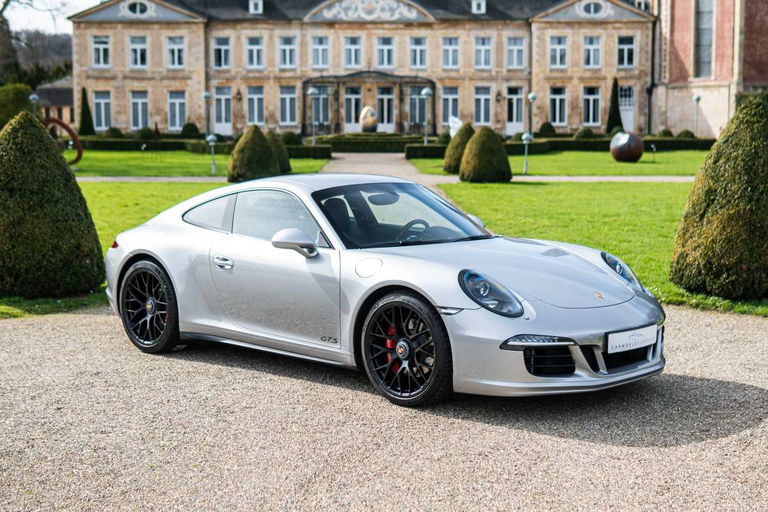 Porsche 991 Carrera GTS