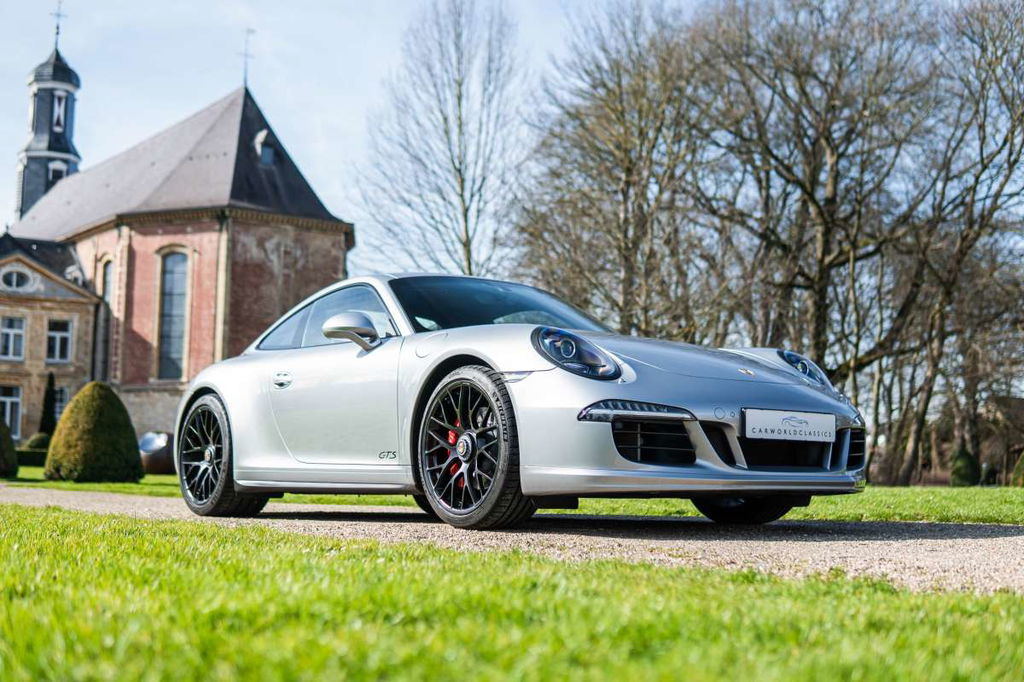 Porsche 991 Carrera GTS