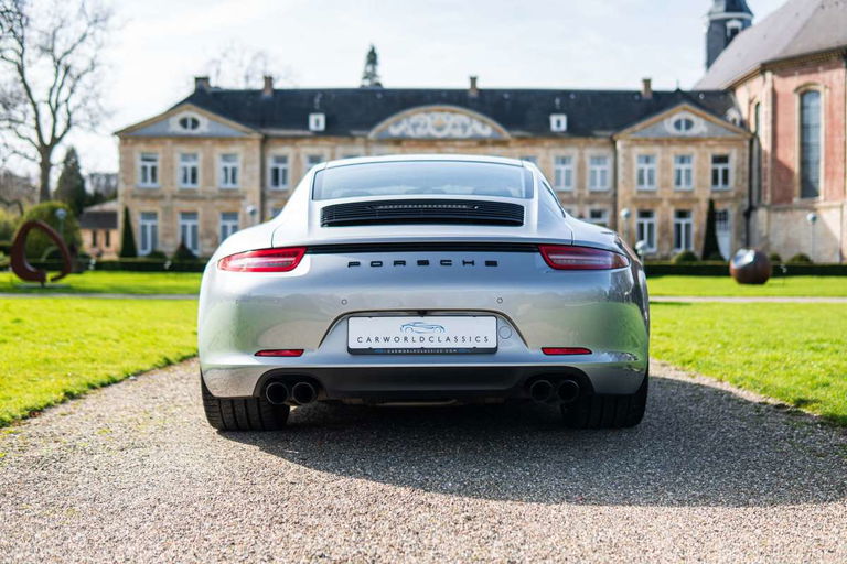 Porsche 991 Carrera GTS