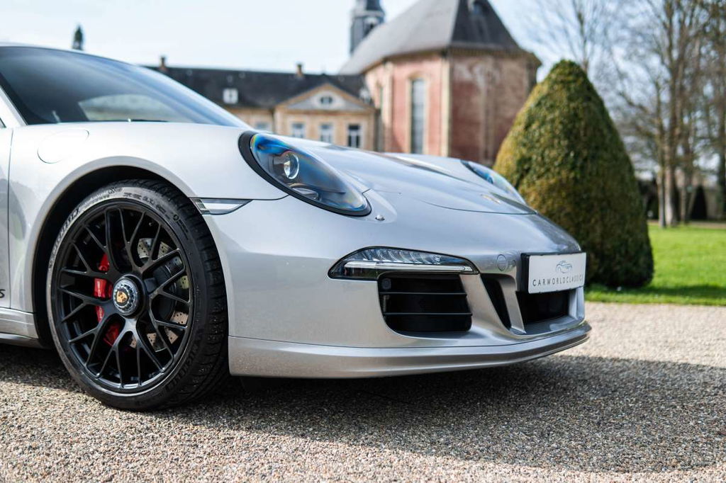 Porsche 991 Carrera GTS