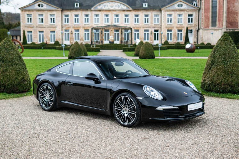 Porsche 991 Carrera Black Edition