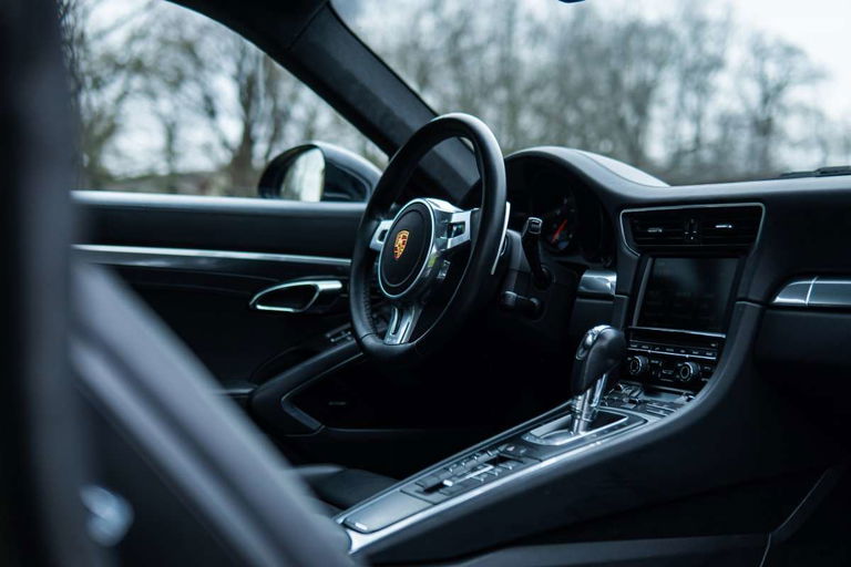 Porsche 991 Carrera Black Edition