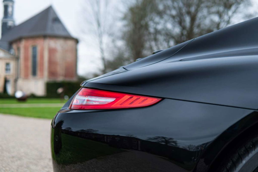 Porsche 991 Carrera Black Edition