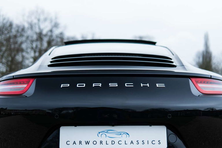 Porsche 991 Carrera Black Edition