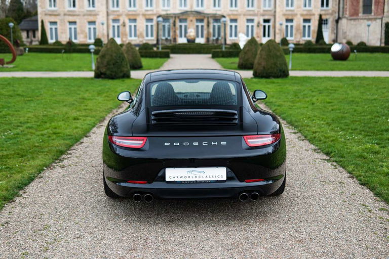 Porsche 991 Carrera Black Edition