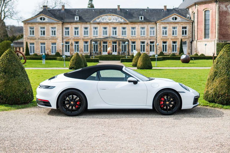 Porsche 992 Carrera