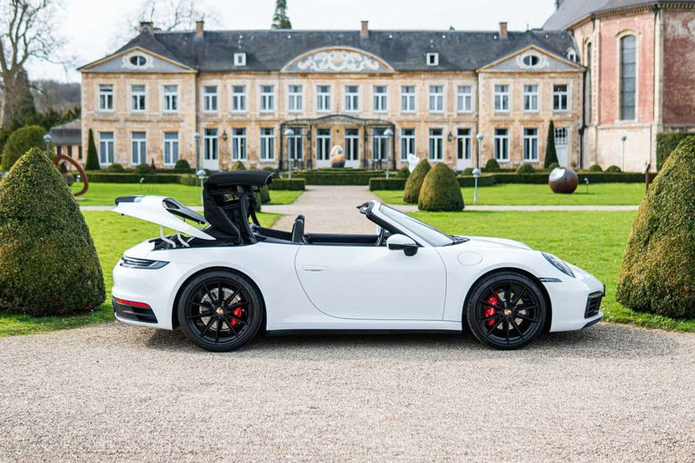 Porsche 992 Carrera