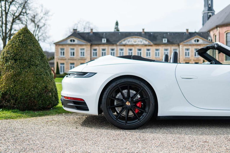 Porsche 992 Carrera