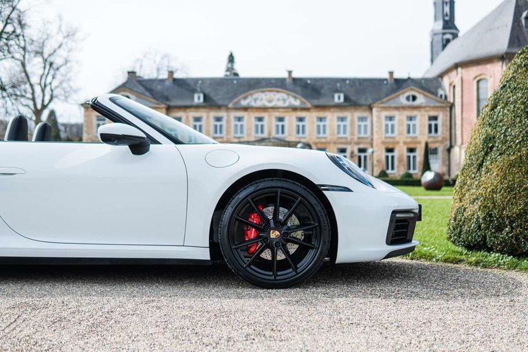 Porsche 992 Carrera
