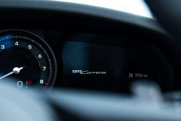 Porsche 992 Carrera