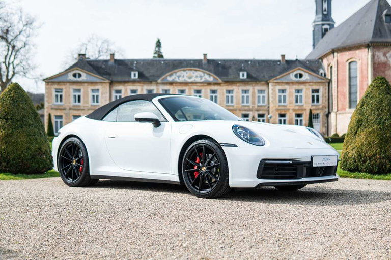 Porsche 992 Carrera