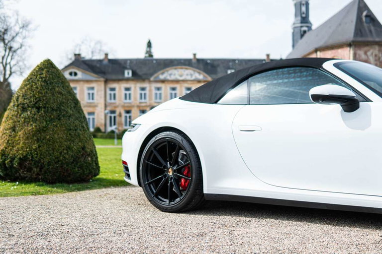 Porsche 992 Carrera