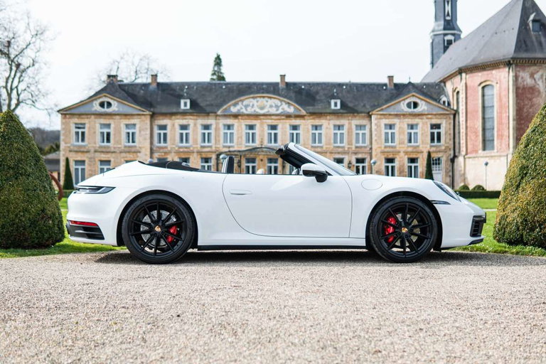 Porsche 992 Carrera