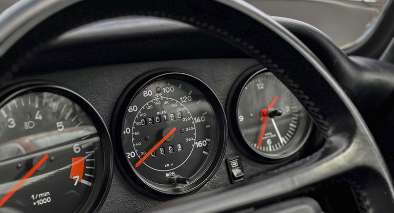 Porsche 911 Carrera 3.2