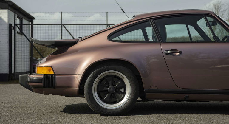 Porsche 911 Carrera 3.2