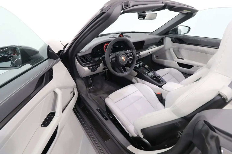 Porsche 992 Carrera GTS