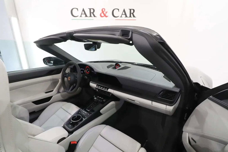 Porsche 992 Carrera GTS
