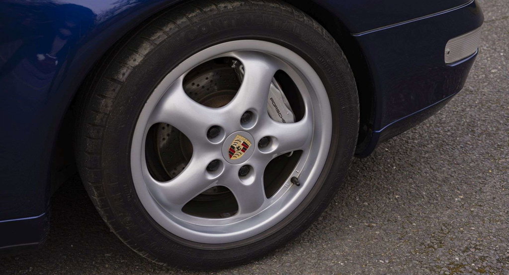 Porsche 993 Carrera 4