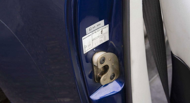 Porsche 993 Carrera 4