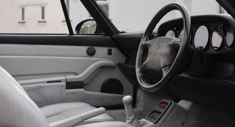 Porsche 993 Carrera 4