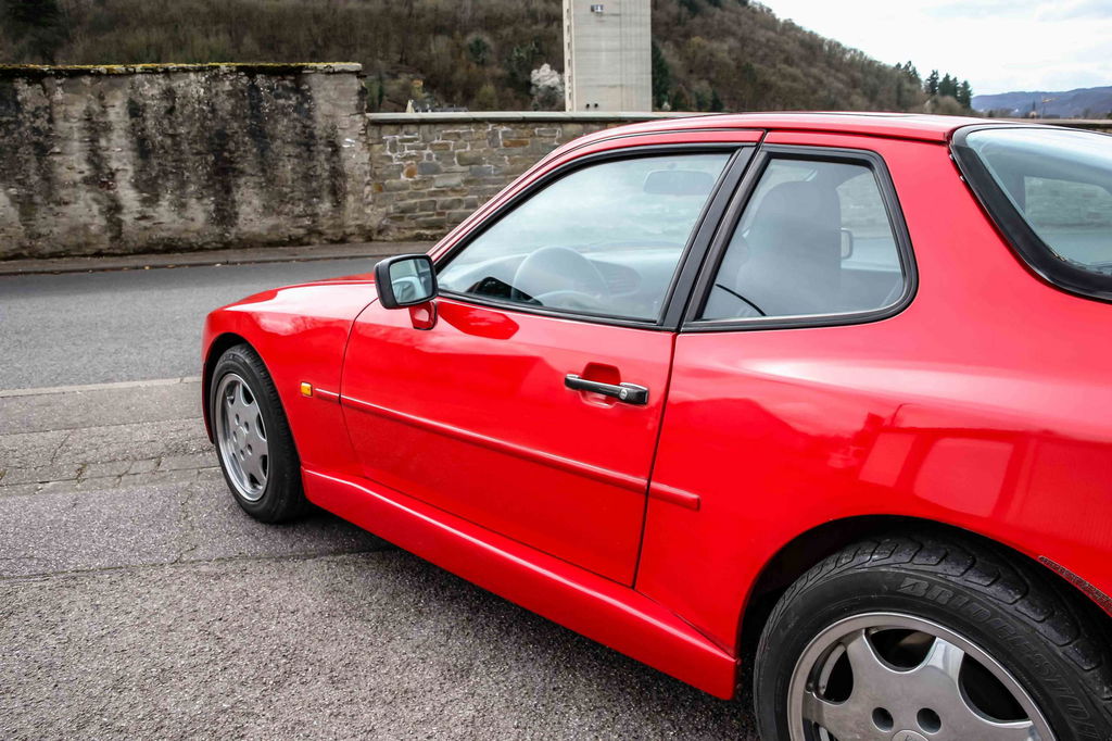 Porsche 944 Coupé