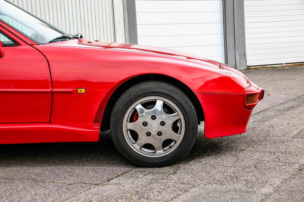 Porsche 944 Coupé