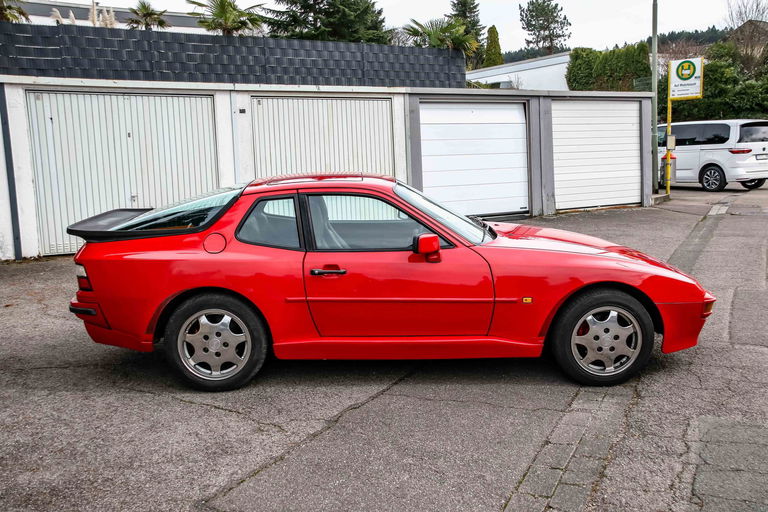 Porsche 944 Coupé