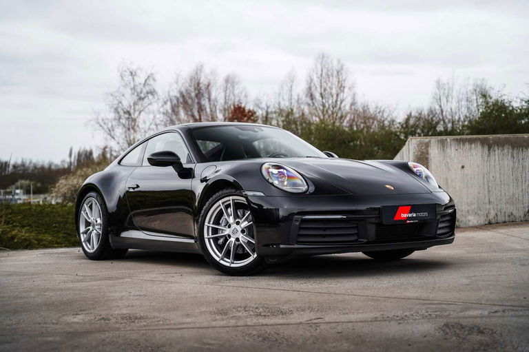 Porsche 992 Carrera