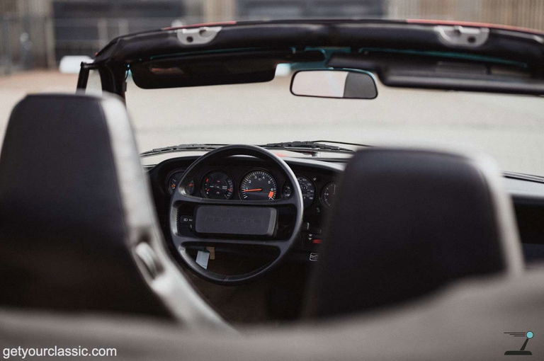 Porsche 911 Carrera 3.2 (US)