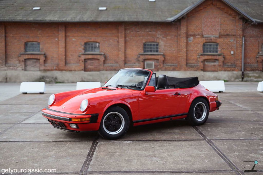 Porsche 911 Carrera 3.2 (US)