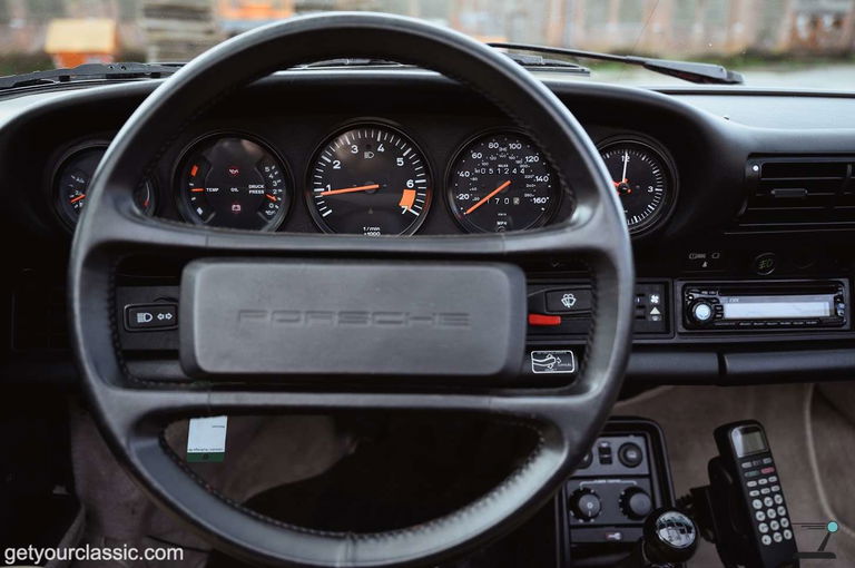 Porsche 911 Carrera 3.2 (US)