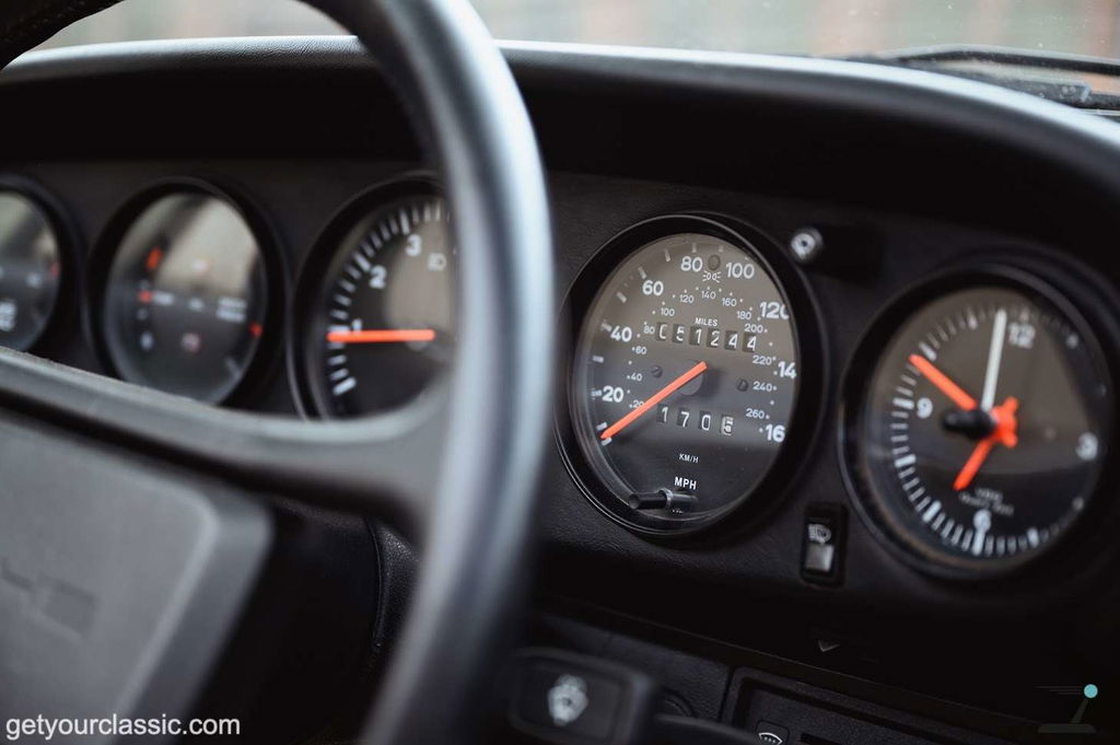 Porsche 911 Carrera 3.2 (US)