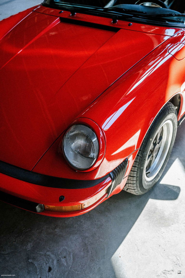Porsche 911 Carrera 3.2 (US)