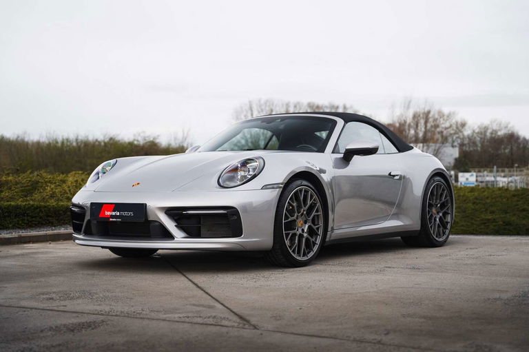 Porsche 992 Carrera 4S