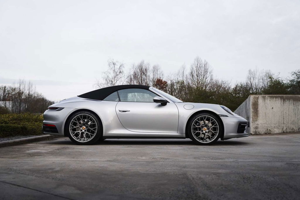 Porsche 992 Carrera 4S