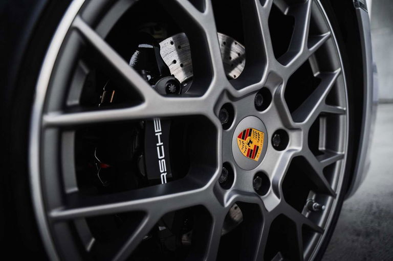 Porsche 992 Carrera 4S