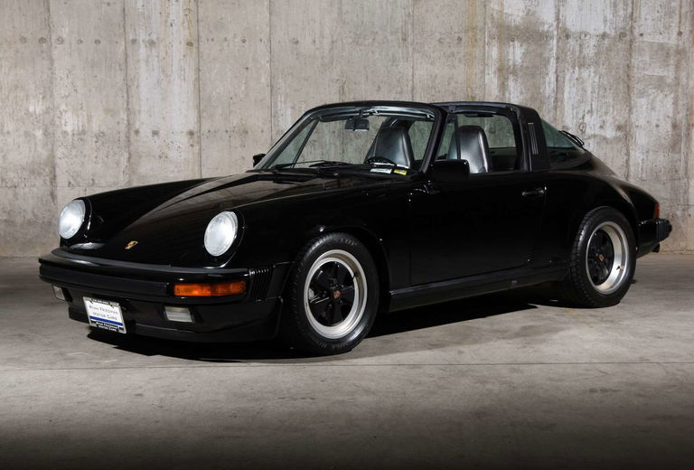 Porsche 911 Carrera 3.2 (US)