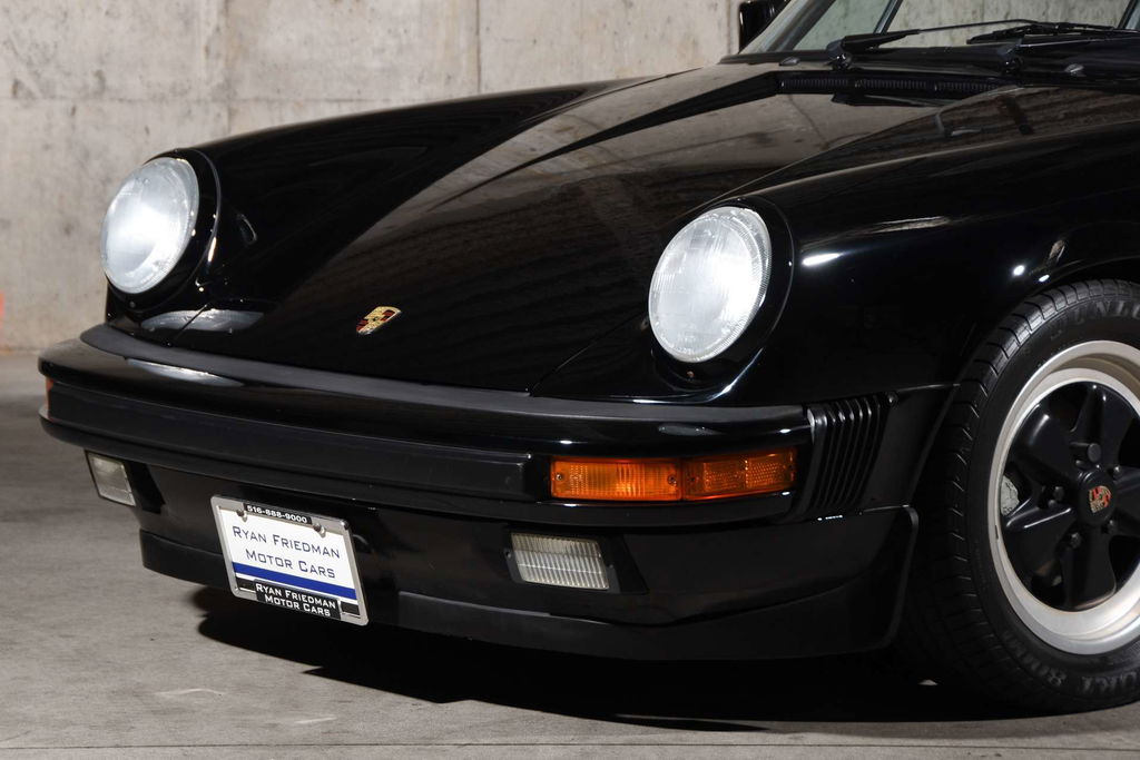 Porsche 911 Carrera 3.2 (US)
