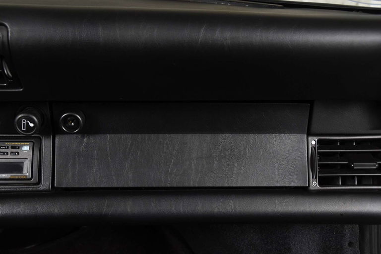 Porsche 911 Carrera 3.2 (US)